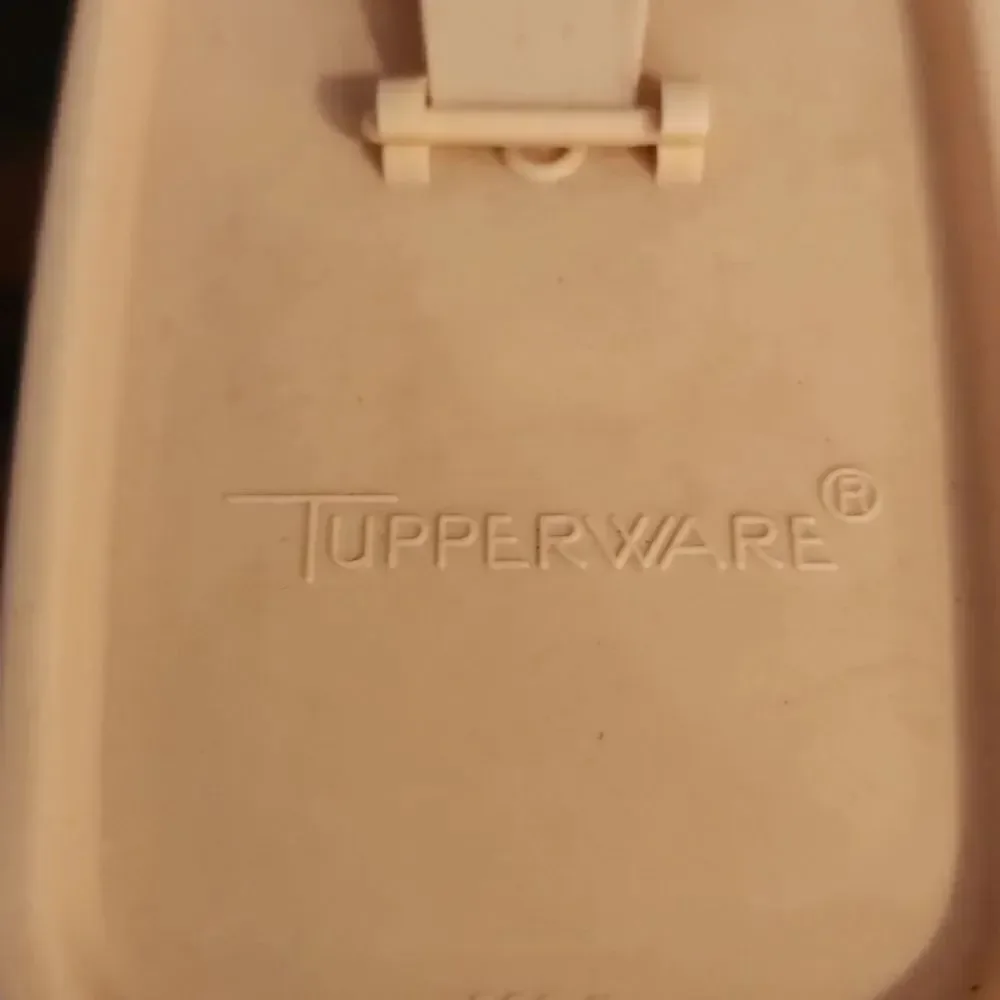 Tupperware Pour & Store Container 509-11 499-12